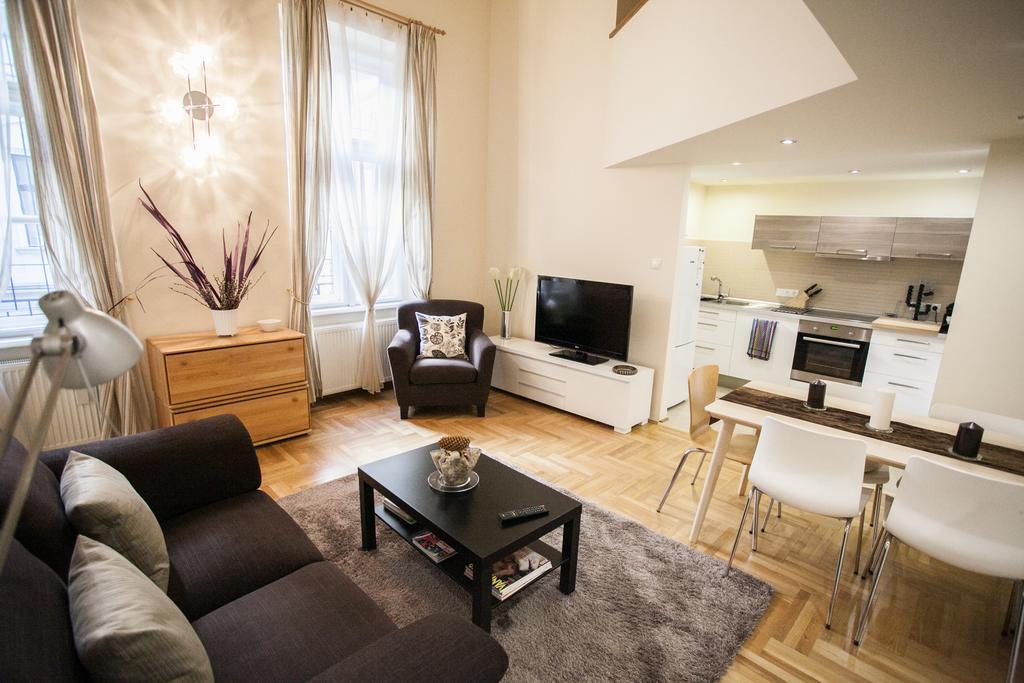 Agora Apartment Budapesta Exterior foto